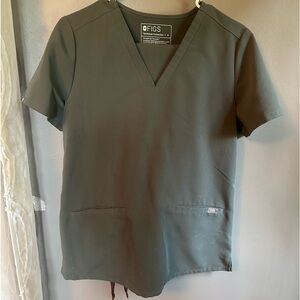 Figs Scrub Top🦠